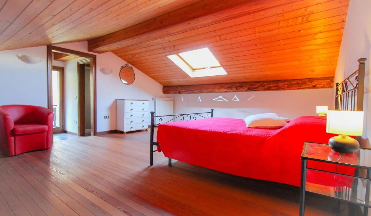 Сasa de vacaciones Villa Da Anna Cremia Italia